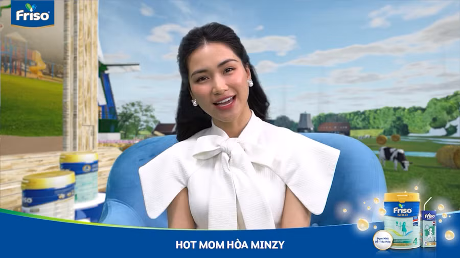 Hòa Minzy luôn dành nhiều thời gian ở nhà cùng con, tạo nhiều hoạt động bổ ích, sáng tạo để con vừa học vừa chơi.