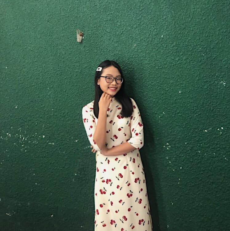 Phương Mỹ Chi thay đổi thế nào sau khi bị chỉ trích mặc gợi cảm? ảnh 11 Phuong My Chi thay doi the nao sau khi bi chi trich mac goi cam, khong phu hop voi lua tuoi? hinh anh 12