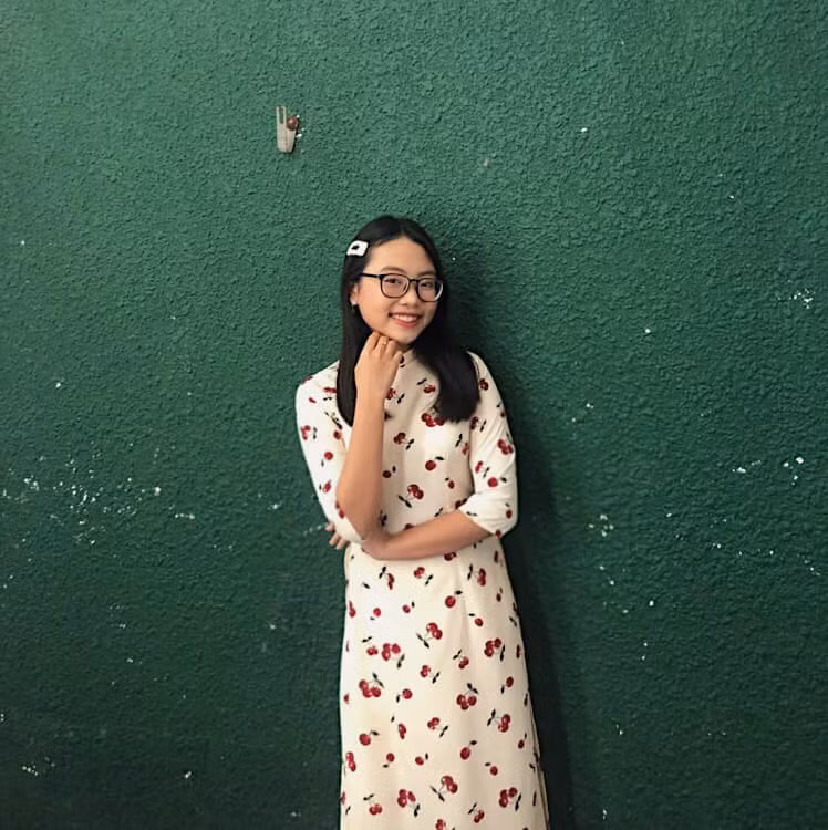 Phương Mỹ Chi thay đổi thế nào sau khi bị chỉ trích mặc gợi cảm? ảnh 11 Phuong My Chi thay doi the nao sau khi bi chi trich mac goi cam, khong phu hop voi lua tuoi? hinh anh 12