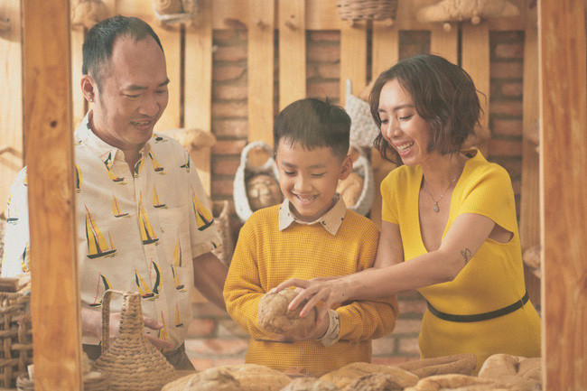 Quý tử nhà Thu Trang - Tiến Luật nay đã là chàng trai bảnh bao, đáng yêu như thế này - Ảnh 2. Quý tử nhà Thu Trang - Tiến Luật nay đã là chàng trai bảnh bao, đáng yêu như thế này - Ảnh 2.