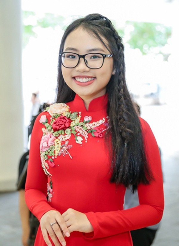 Johnny Trí Nguyễn, “bé” Xuân Mai, Phương Mỹ Chi “lột xác” gây sốc ảnh 6 Johnny Trí Nguyễn, bé Xuân Mai, Phương Mỹ Chi lột xác gây sốc: Ai rồi cũng phải lớn và già đi-6