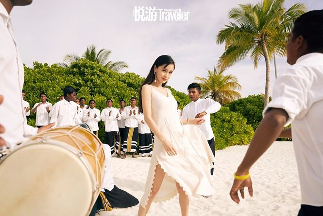 Angelababy rạng ngời giữa tin đồn ly hôn Huỳnh Hiểu Minh ảnh 6 Angelababy-Huỳnh Hiểu Minh ly hôn - ảnh 6