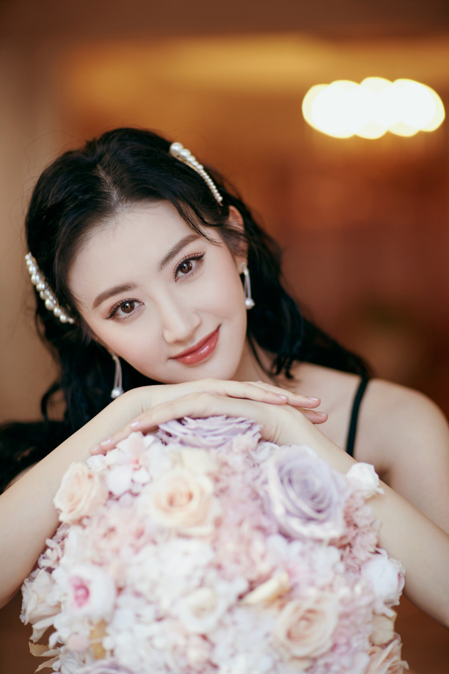 “Đệ nhất mỹ nữ Bắc Kinh” Cảnh Điềm gây sốc với gương mặt già nua, khác hẳn ảnh chỉnh sửa ảnh 12 “Đệ nhất mỹ nữ Bắc Kinh” Cảnh Điềm gây sốc với gương mặt già nua, khác hẳn ảnh chỉnh sửa ảnh 12