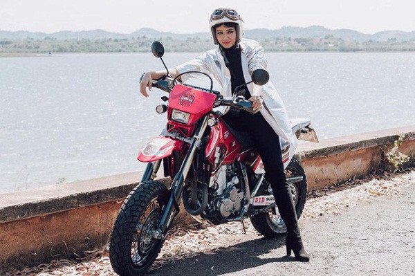 Cuộc sống của H"Hen Niê thay đổi thế nào kể từ khi trở thành Hoa hậu? ảnh 11 Cuộc sống của HHen Niê thay đổi thế nào kể từ khi trở thành Hoa hậu?-12