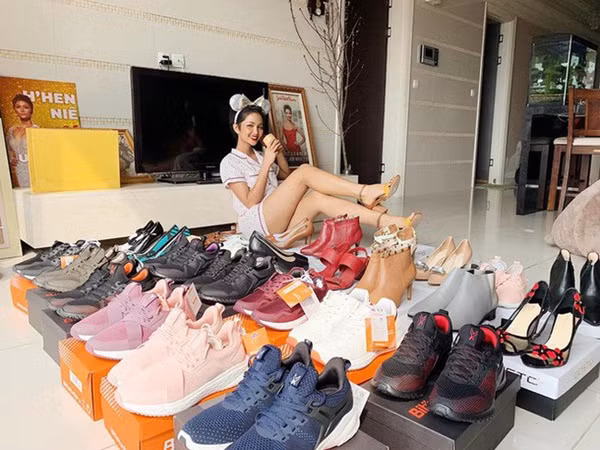 Cuộc sống của HHen Niê thay đổi thế nào kể từ khi trở thành Hoa hậu?-7