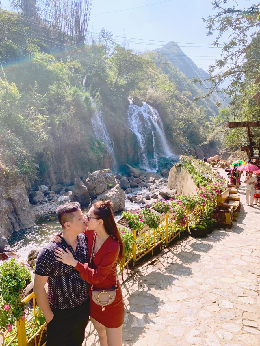 Cuộc sống như “bà hoàng” của chị em Á hậu Trà My - Thanh Tú sau khi kết hôn với chồng đại gia ảnh 11 Cuộc sống như “bà hoàng” của chị em Á hậu Trà My - Thanh Tú sau khi kết hôn với chồng đại gia ảnh 11