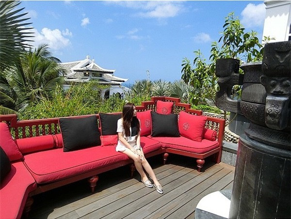 Cuộc sống thượng lưu bên trời Tây của hot girl thừa kế đình đám Việt Nam ảnh 11 Cuộc sống thượng lưu bên trời Tây của hot girl thừa kế đình đám Việt Nam-11