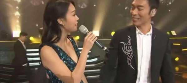 Huỳnh Tâm Dĩnh công khai cắm sừng Mã Quốc Minh khi đặt ảnh nền điện thoại đôi với Hứa Chí An ảnh 4