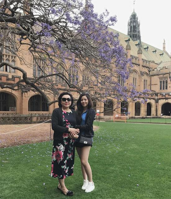 Cuộc sống thượng lưu bên trời Tây của hot girl thừa kế đình đám Việt Nam ảnh 14 Cuộc sống thượng lưu bên trời Tây của hot girl thừa kế đình đám Việt Nam-14