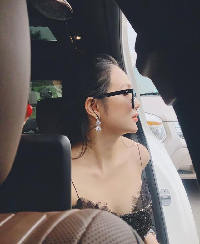 Tuấn Hưng sơ hở để lộ nhan sắc đời thực của bà xã, có lung linh như trên ảnh? ảnh 6 Tuấn Hưng sơ hở để lộ nhan sắc đời thực của bà xã, có lung linh như trên ảnh? ảnh 6