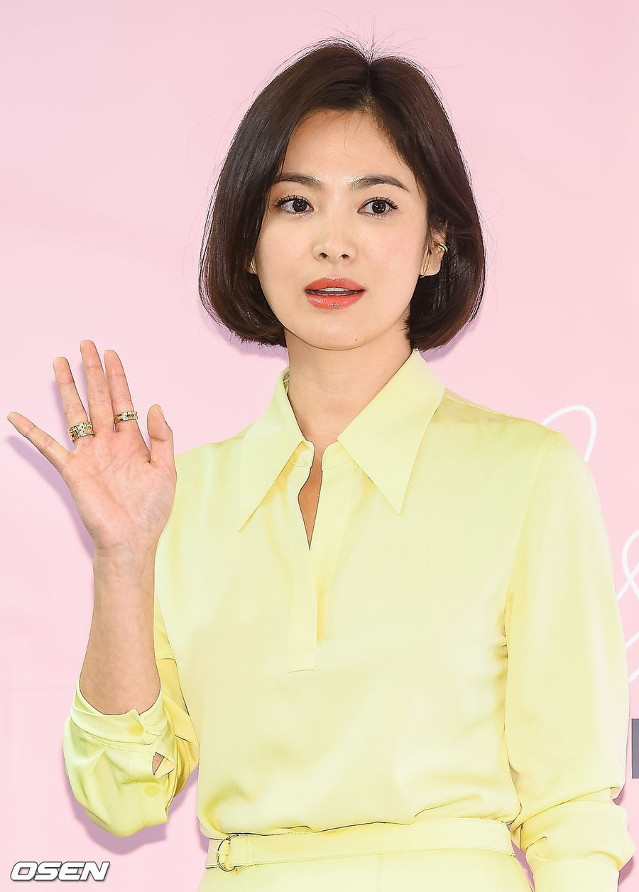 Song Hye Kyo để lộ khuyết điểm ngay tại sự kiện ảnh 5 Ngôi sao - Song Hye Kyo bất ngờ để lộ khuyết điểm ngay tại sự kiện (Hình 5).