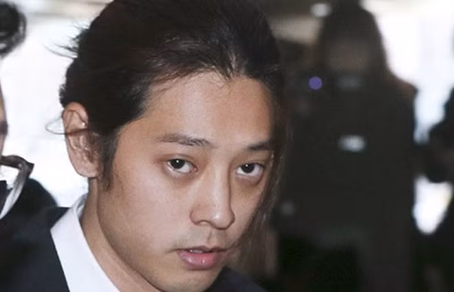 Jung Joon Young bồi thường cho công ty cũ 6 tỉ đồng sau scandal clip nóng
