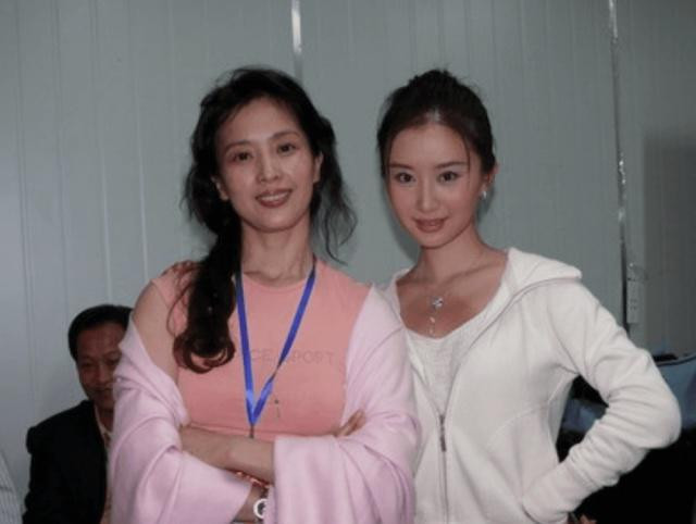 Là đại mỹ nhân, nhưng chỉ vì điều này mà Lưu Diệc Phi bị cho là xấu nhất nhà ảnh 4 Là đại mỹ nhân, nhưng chỉ vì điều này mà Lưu Diệc Phi bị cho là xấu nhất nhà ảnh 4