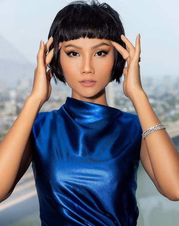 Bất ngờ trước câu nói của Sơn Tùng M-TP khiến hoa hậu HHen Niê trở thành Sky chính hiệu!