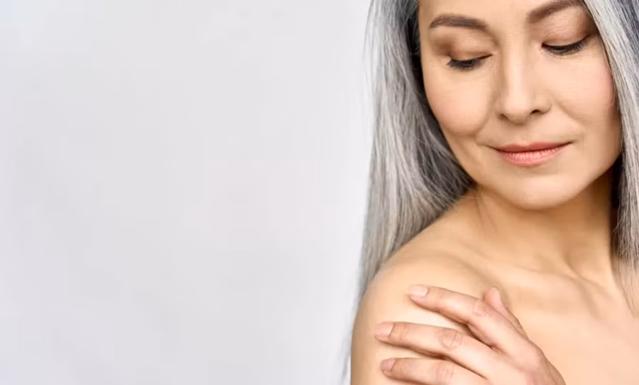 Phụ nữ rất coi trọng vẻ ngoài. (Ảnh: ITN).