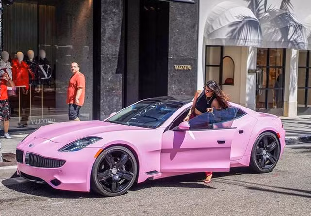 Công khai làm mẹ, Phạm Hương bị “ném đá vì lừa dối dư luận - Ảnh 3.