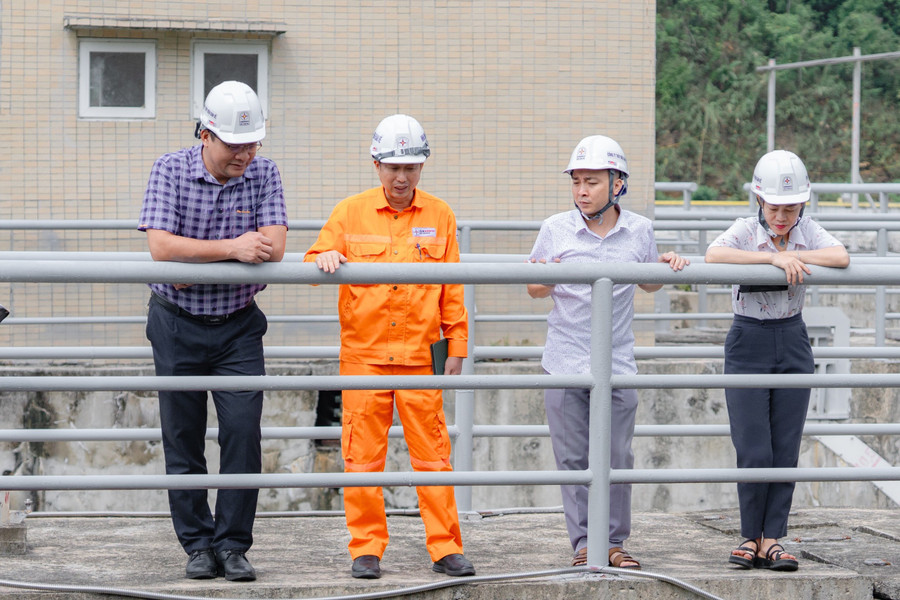 Ban chỉ huy PCTT &amp; TKCN kiểm tra tại hiện trường.