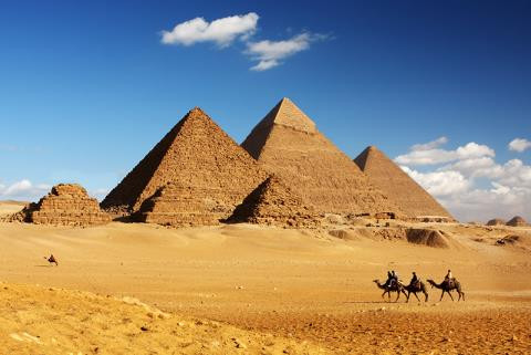 Kim tự tháp Giza của Ai Cập