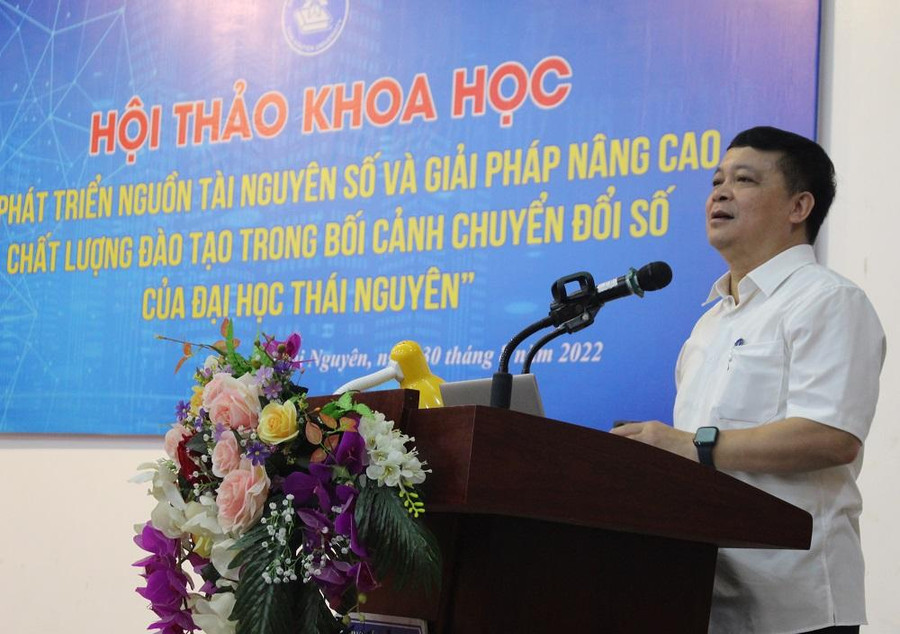 PGS.TS Nguyễn Hữu Công – Phó Giám đốc Đại học Thái Nguyên phát biểu khai mạc Hội thảo PGS.TS Nguyễn Hữu Công – Phó Giám đốc Đại học Thái Nguyên phát biểu khai mạc Hội thảo
