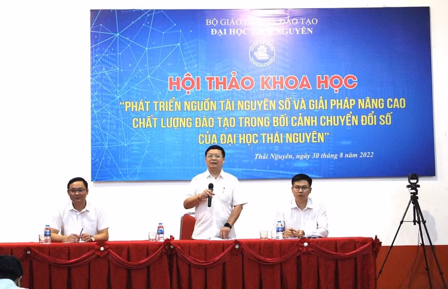 Hội thảo khoa học "Phát triển nguồn tài nguyên số và giải pháp nâng cao chất lượng đào tạo trong bối cảnh chuyển đổi số của Đại học Thái Nguyên".