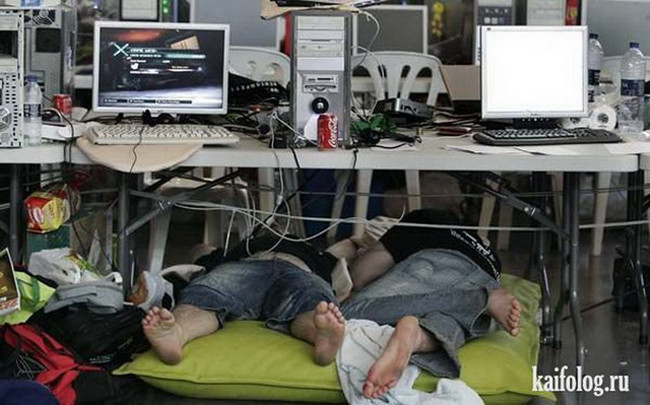 Tỉnh ngủ khi xem loạt ảnh khó đỡ của các game thủ hình ảnh 5 tinh ngu khi xem loat anh kho do cua cac game thu hinh anh 5