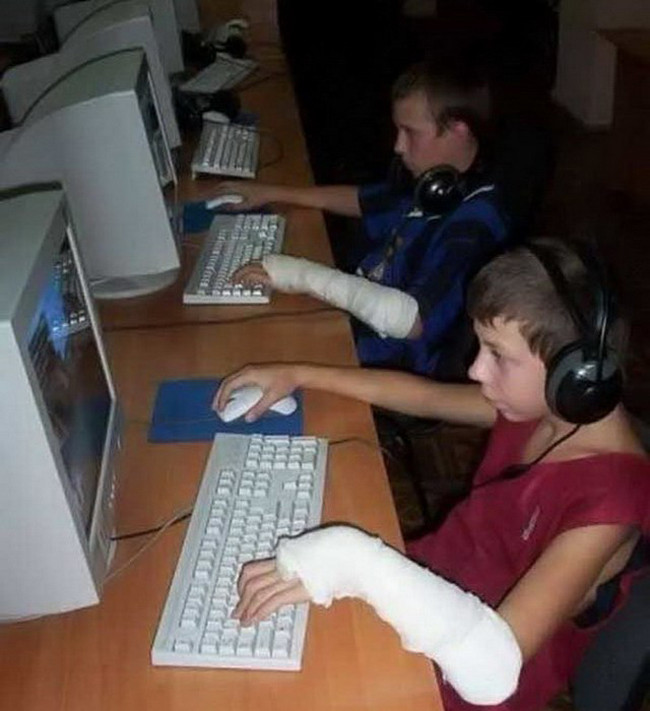 Tỉnh ngủ khi xem loạt ảnh khó đỡ của các game thủ hình ảnh 13 tinh ngu khi xem loat anh kho do cua cac game thu hinh anh 13