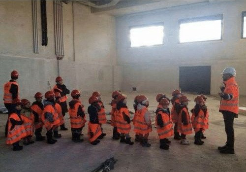 Khi nhà tuyển dụng yêu cầu bạn phải có 10 năm kinh nghiệm ở tuổi 22. Khi nhà tuyển dụng yêu cầu bạn phải có 10 năm kinh nghiệm ở tuổi 22.