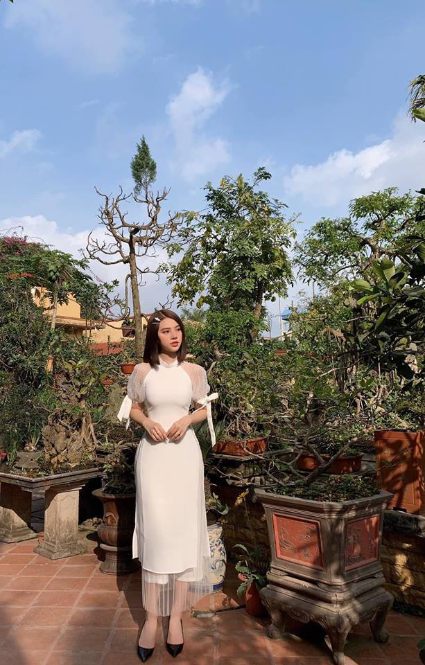 3 ngày Tết ai cũng xúng xính áo dài cách tân nhưng đây mới là 3 kiểu được các người đẹp Vbiz diện nhiều nhất - Ảnh 12. 3 ngày Tết ai cũng xúng xính áo dài cách tân nhưng đây mới là 3 kiểu được các người đẹp Vbiz diện nhiều nhất - Ảnh 12.