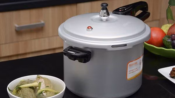 3 sai lầm khi sử dụng khiến nồi áp suất nổ như bom, lấy mạng cả nhà - Ảnh 3.