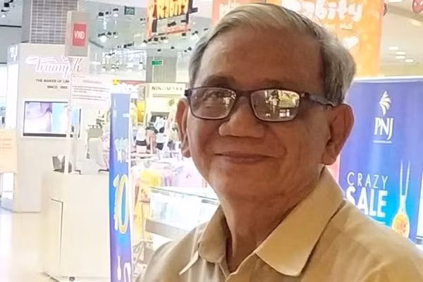 Thầy giáo hai lần từ chối về sở giáo dục công tác