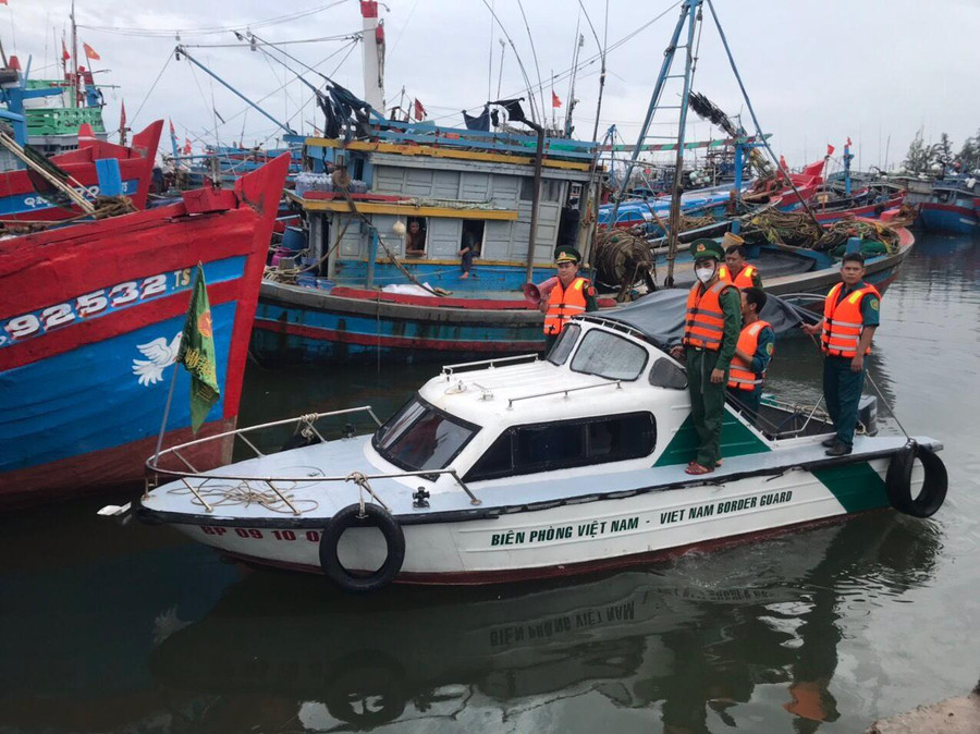 Cảng neo trú tàu thuyền Tịnh Hòa được đưa vào sử dụng năm 2008. Công trình là khu neo đậu cấp tỉnh sức chứa 350 tàu. Cảng neo trú tàu thuyền Tịnh Hòa được đưa vào sử dụng năm 2008. Công trình là khu neo đậu cấp tỉnh sức chứa 350 tàu.