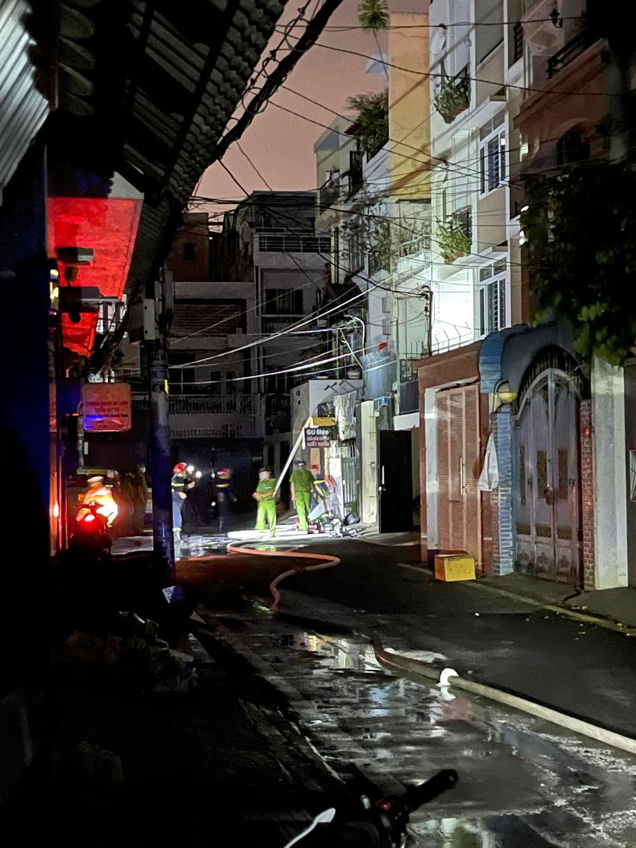 Hiện trường vụ cháy. Hiện trường vụ cháy.