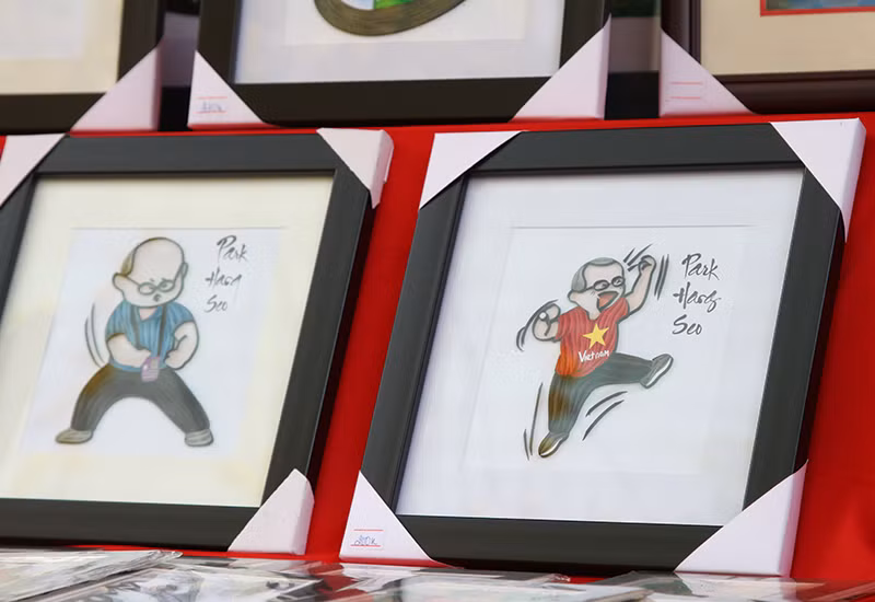 HLV Park Hang Seo được thể hiện ngộ nghĩnh qua nét thư pháp