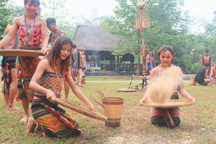 Lễ mừng lúa mới của người S’tiêng ảnh 1