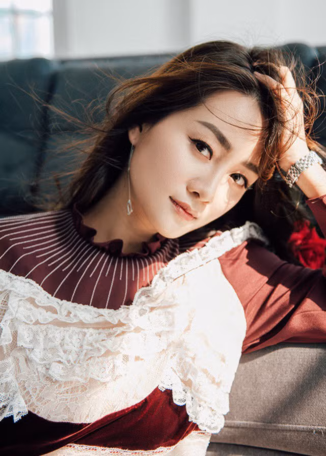 BTV Quỳnh Chi VTV: “Gái ế” xinh lung linh ảnh 9