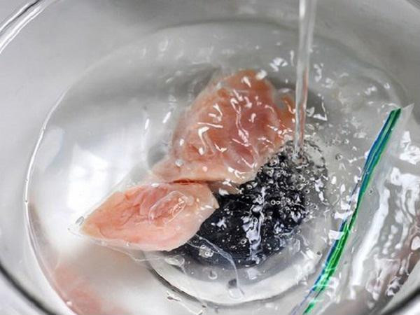 Mách bạn cách rã đông thực phẩm an toàn không làm mất chất dinh dưỡng ảnh 1 Mách bạn cách rã đông thực phẩm an toàn không làm mất chất dinh dưỡng ảnh 1