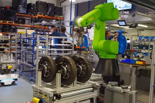 Nhà máy - trường học trong thời 4.0