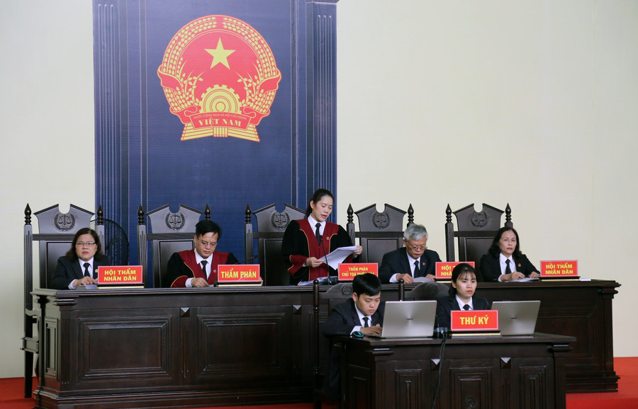 Chủ tọa phiên tòa tuyên án chiều 30/11