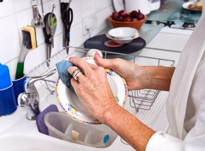  Đừng bao giờ tích trữ những thứ này trong bếp để tránh mang bệnh vào người 