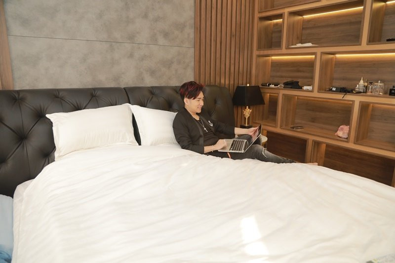 Biệt thự trắng 20 tỷ của ca sĩ Quang Hà