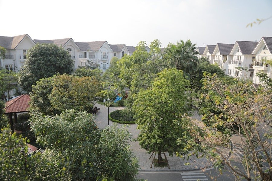 Biệt thự trắng 20 tỷ của ca sĩ Quang Hà