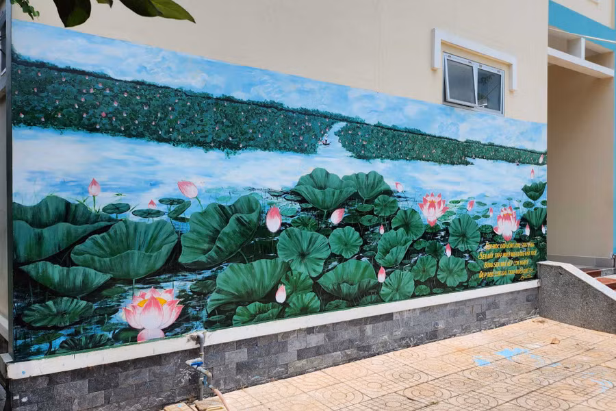 Bức bích họa vừa được hoàn thiện hưởng ứng sự phát động của Sở GD&amp;ĐT Đồng Tháp.
