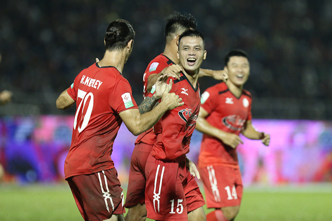 HLV Park Hang-seo gọi Thành Chung thay Đình Trọng - ảnh 4