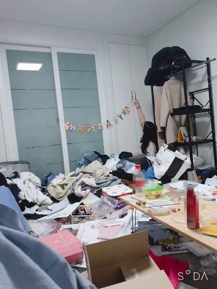 Hết hồn khi thấy phòng ngủ của sinh viên Hàn, nhiều fans phim ngôn tình chắc sẽ đau tim lắm