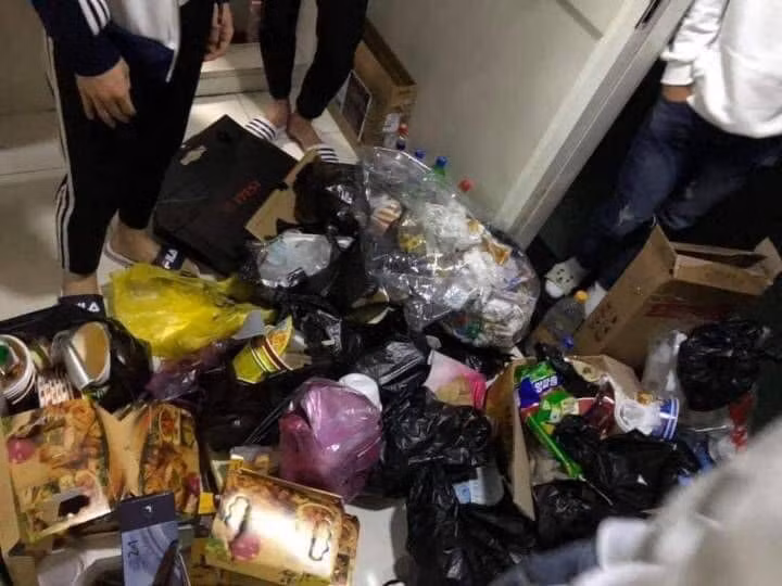 Hết hồn khi thấy phòng ngủ của sinh viên Hàn, nhiều fans phim ngôn tình chắc sẽ đau tim lắm