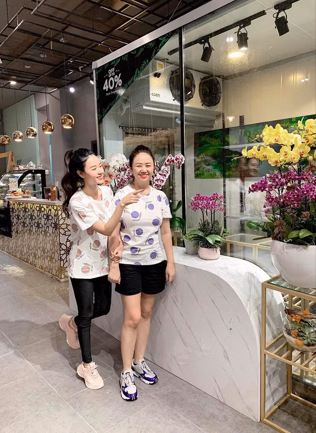 Midu khoe ảnh cậu em trai bảnh bao, giống chị như đúc ảnh 8