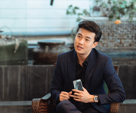 Gia thế đời thực của hội công tử "trâm anh thế phiệt" màn ảnh nhỏ: Người có biệt thự 25 tỷ, người chật vật kiếm kế sinh nhai! - Ảnh 4. Gia thế đời thực của hội công tử "trâm anh thế phiệt" màn ảnh nhỏ: Người có biệt thự 25 tỷ, người chật vật kiếm kế sinh nhai! - Ảnh 4.