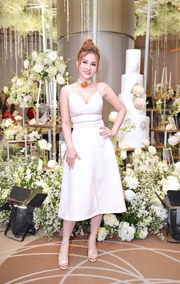 Thu Thủy gây choáng với gương mặt biến dạng, bắp tay ngấn mỡ ảnh 5 Thu Thủy gây choáng người nhìn với gương mặt biến dạng và bắp tay ngấn mỡ-6