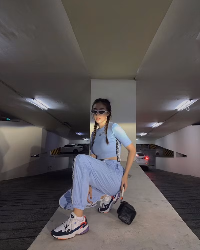 Hương Tràm hết khoe da đẹp đến street style chất lừ ở Mỹ - Sĩ Thanh lên đồ chói chang ngày hè-1