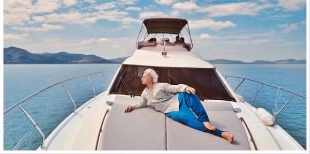 Quang Vinh và Lý Quí Khánh công khai hẹn hò?